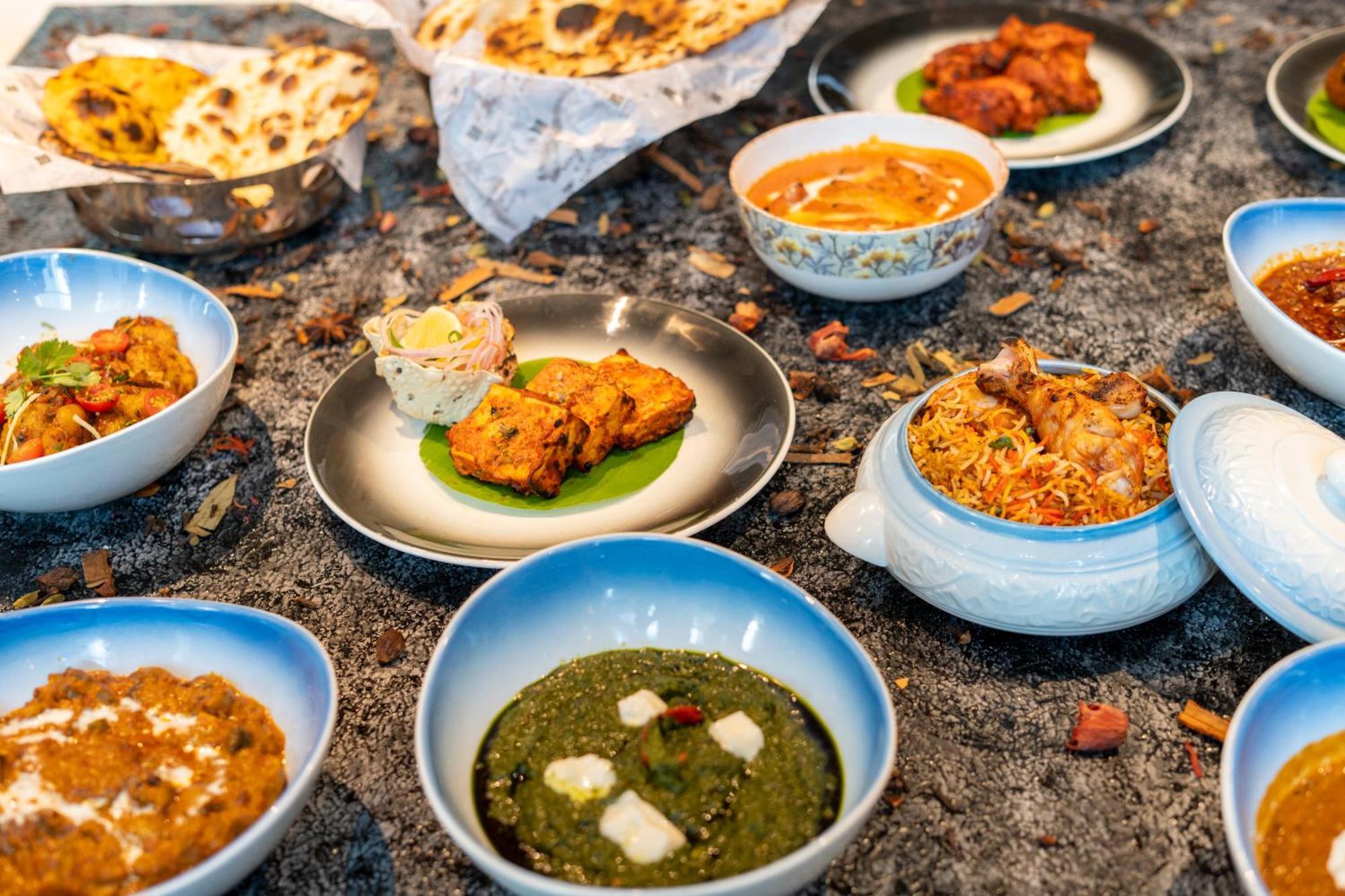 Hyatt Place Gurgaon Udyog Vihar Esterno foto Indian cuisine